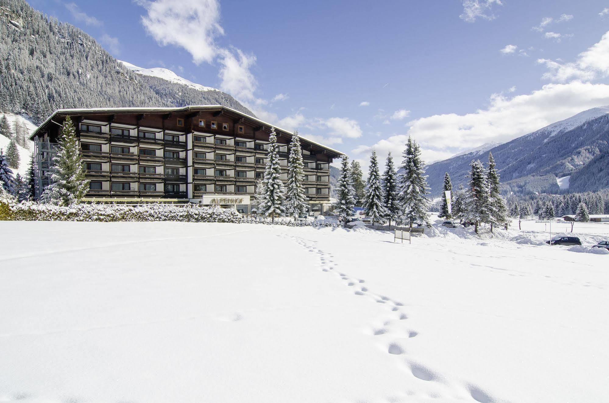 Hotel Alpenhof Sankt Jakob in Defereggen Εξωτερικό φωτογραφία